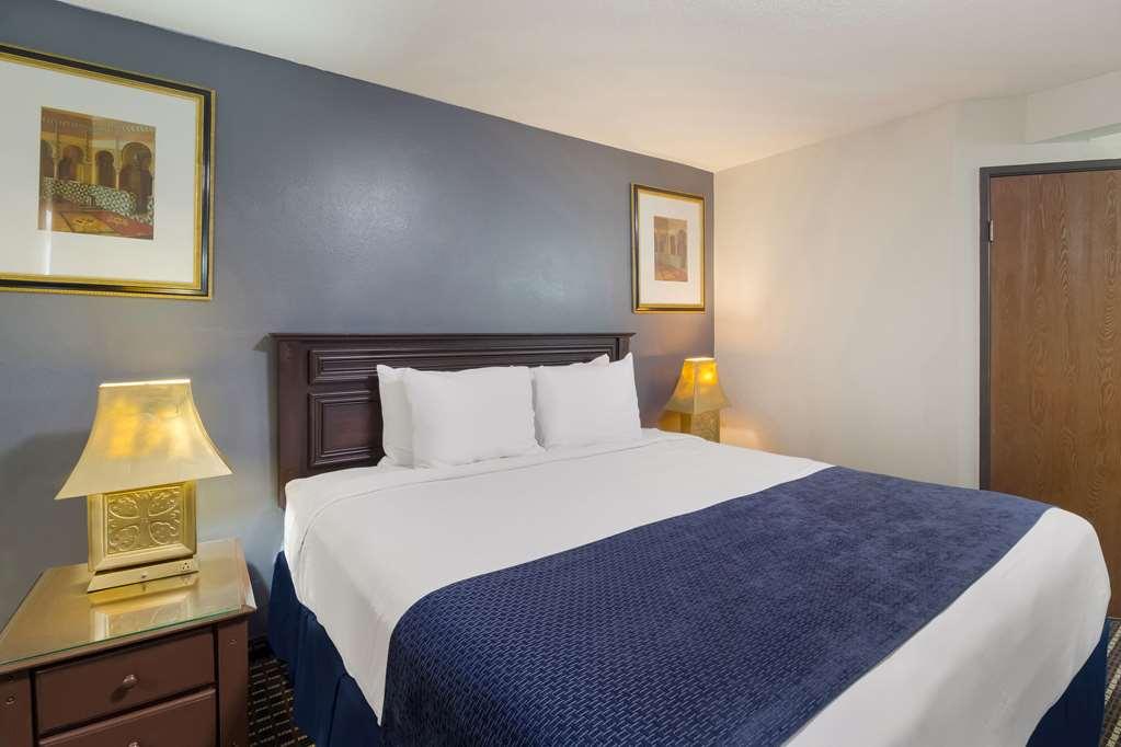 Rodeway Inn Houston North Greenspoint Chambre photo