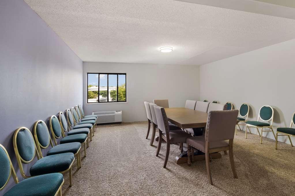 Rodeway Inn Houston North Greenspoint Facilités photo